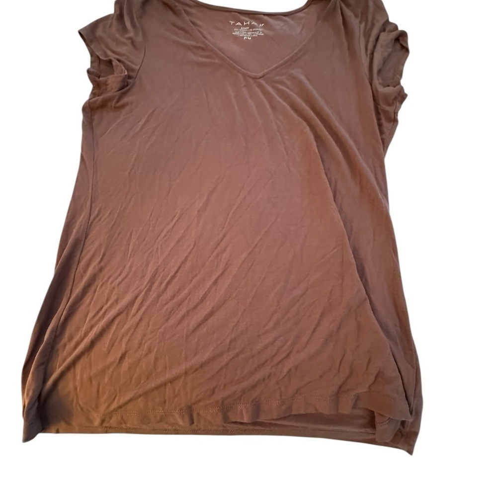 Tahari Brown Short Sleeve V-Neck Tee size medium